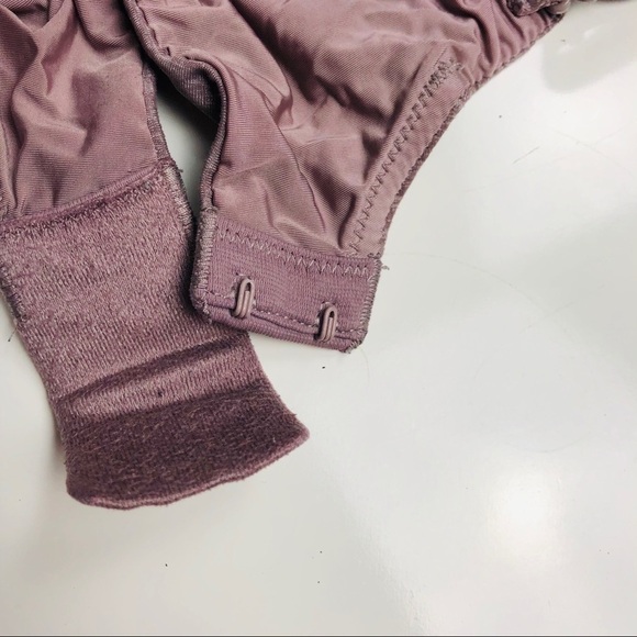 Victoria’s Secret Uplift Semi Demi 32DD - Picture 5 of 6